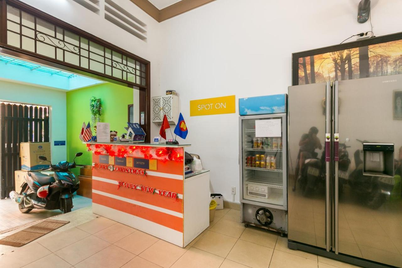 Spot On 710 Sakura Hostel Cholon مدينة هوشي منه المظهر الخارجي الصورة